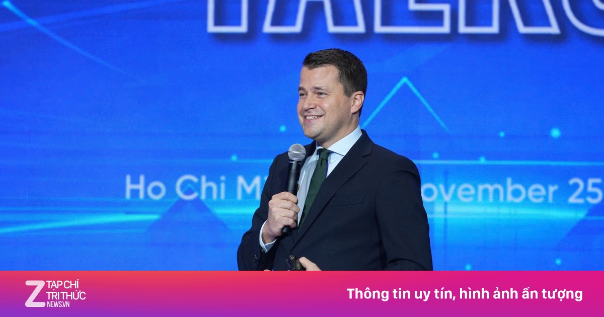 Giám đốc điều hành WEF: Người trẻ phải học cách hợp tác với máy móc