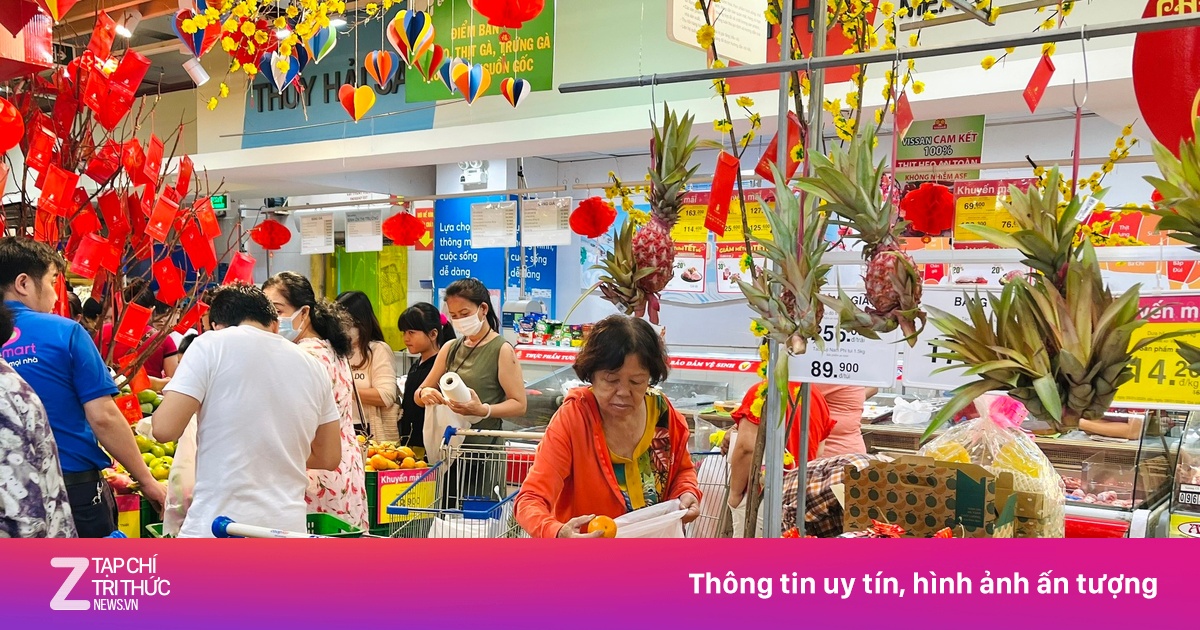 Hàng Tết 'đổ bộ' siêu thị dù chưa vào cao điểm mua sắm