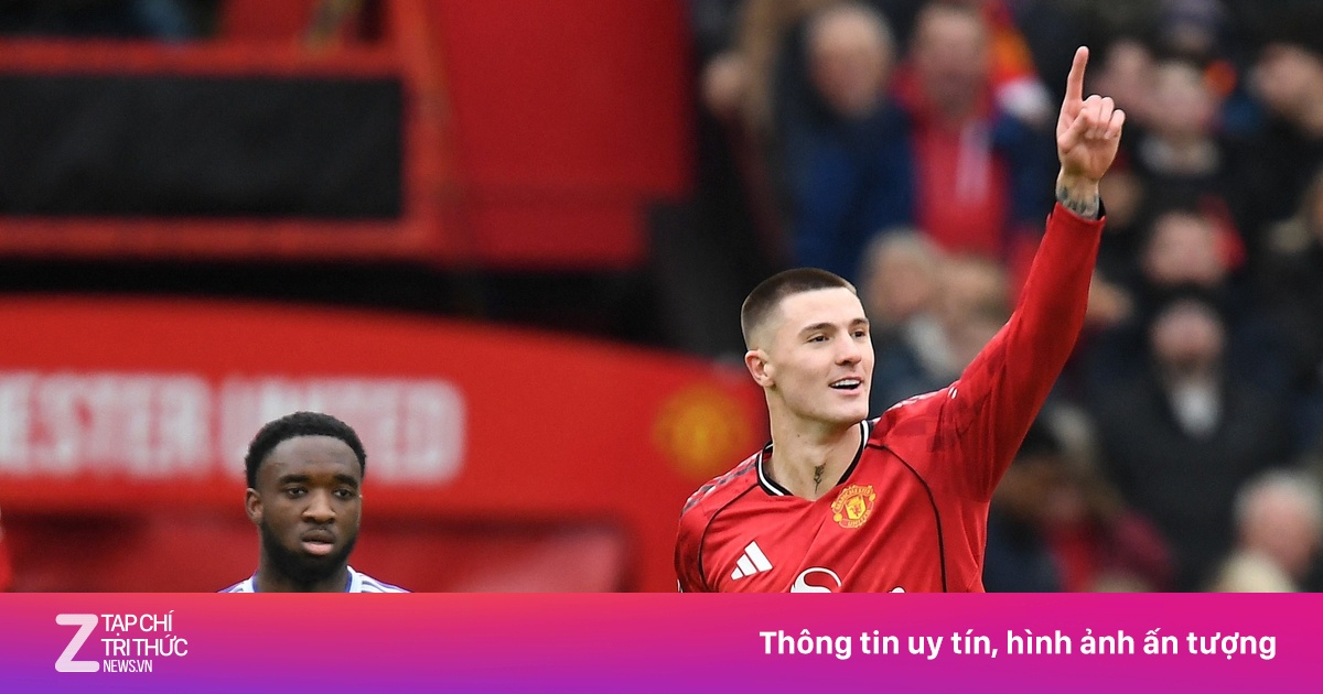 Phút 41 trước Villa - chi tiết nhỏ, cú tát lớn với Amorim