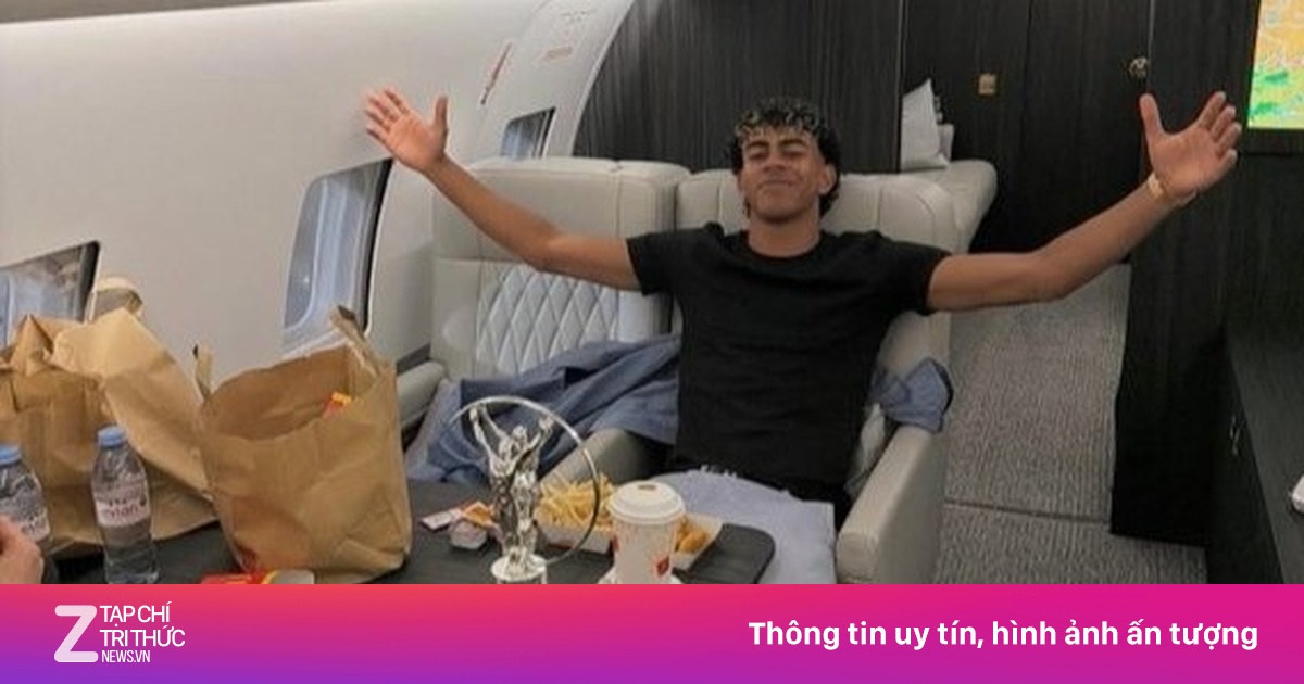 Lamine Yamal ăn McDonald's trên chuyên cơ sau khi nhận giải Laureus Awards 2026