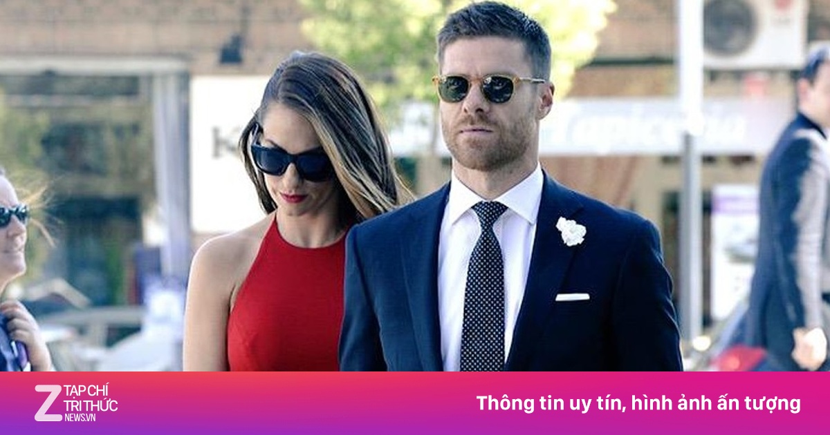 Câu chuyện 'cảm nắng' nhầm vợ đồng đội của Peter Crouch