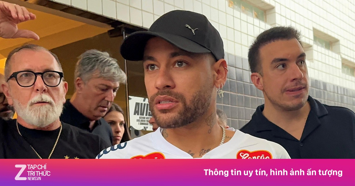 Neymar bất mãn với Santos