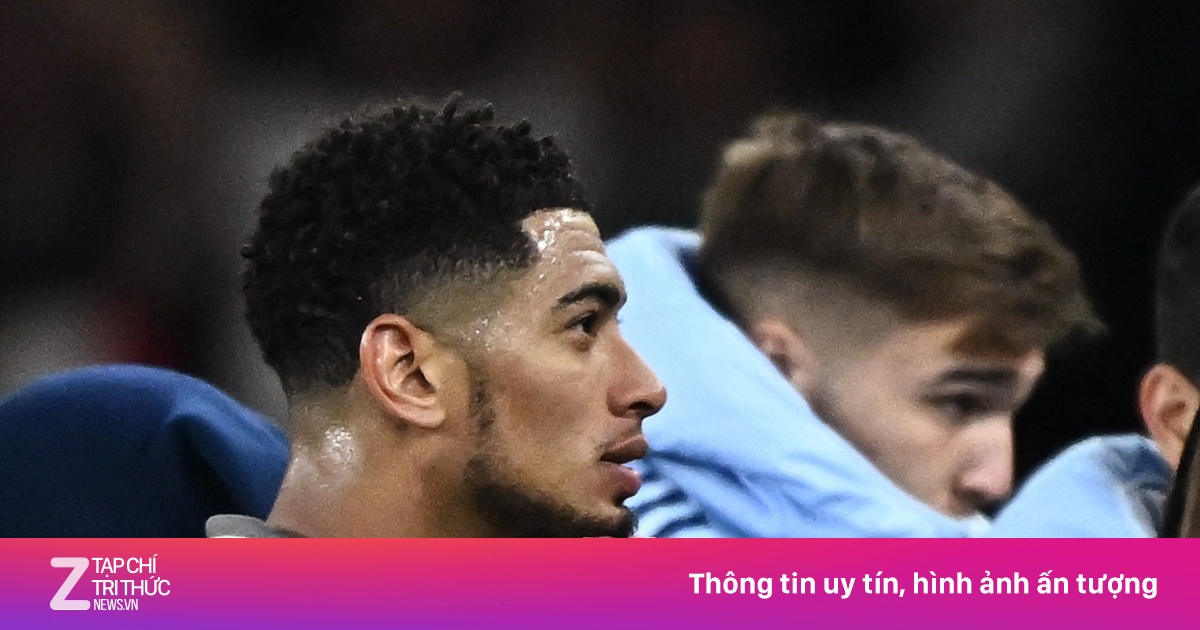 Cầu thủ Real Madrid đầu tiên xin lỗi