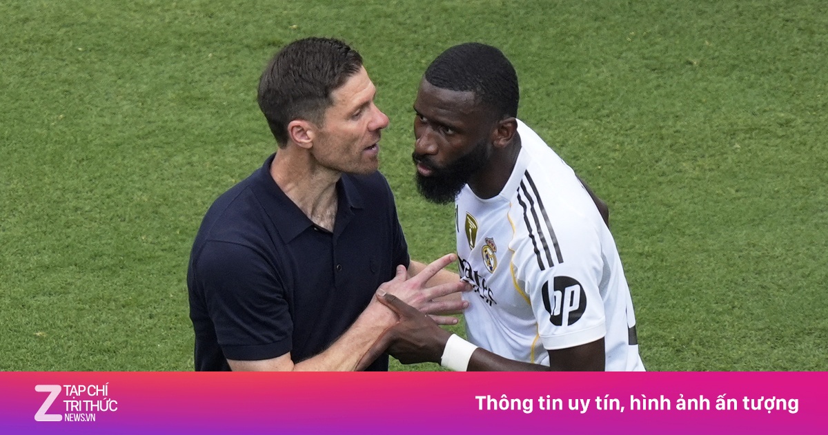 Xabi Alonso nổi giận