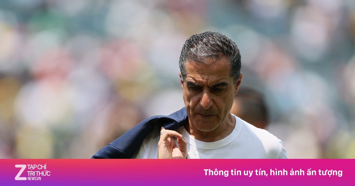 Từ người hùng, HLV Botafogo thành tội đồ