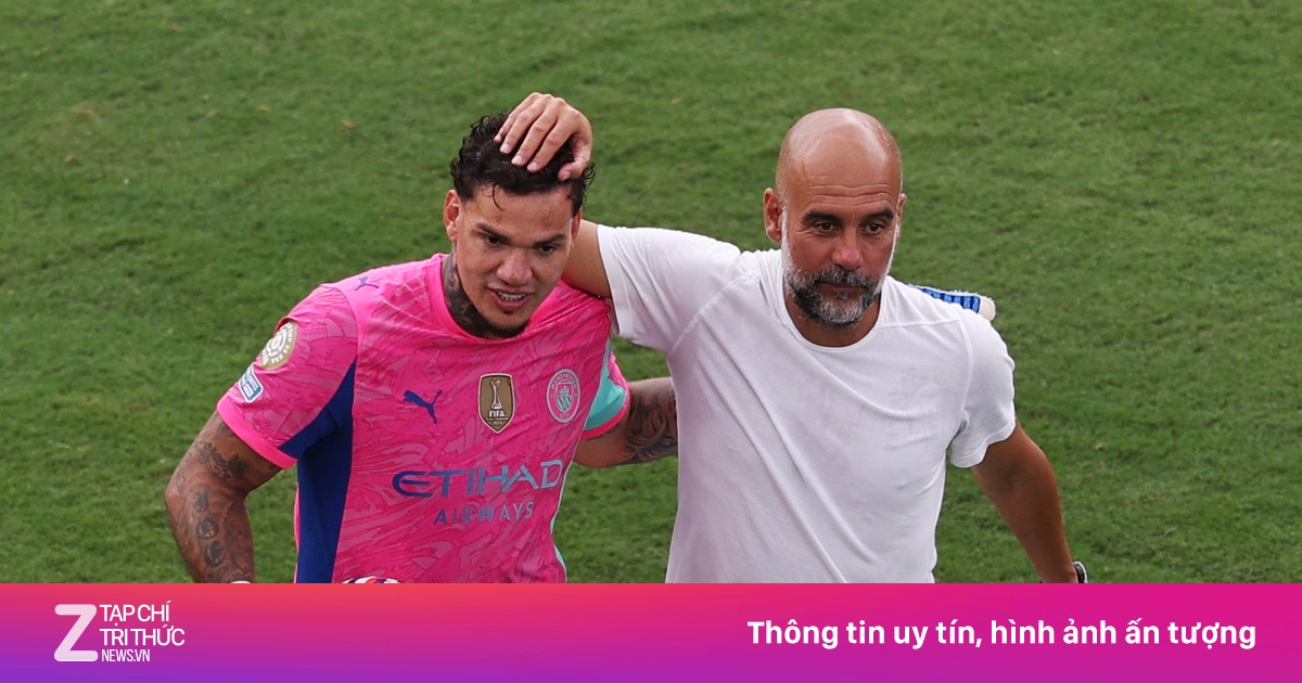 Pep phải ra tay dọn dẹp Man City
