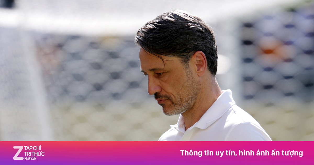Thua Real, HLV Dortmund đổ lỗi cho mặt sân