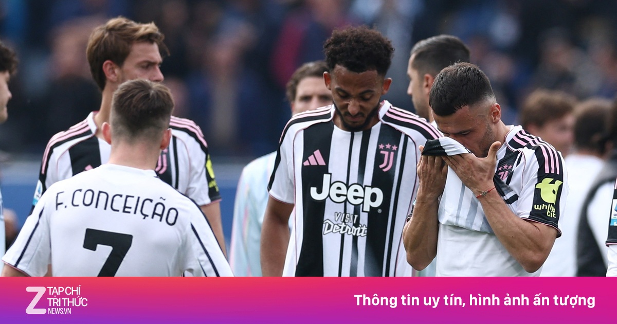 Juventus soi mình trong gương của Man United