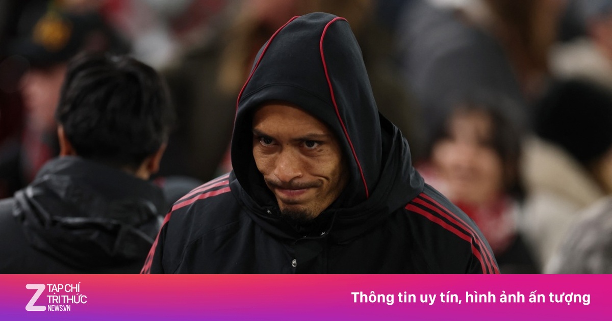 Bốn ‘ngọn lửa’ đang thiêu đốt Liverpool