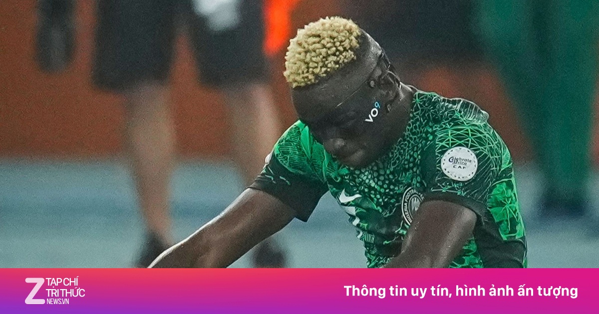 Bóng đá Nigeria tự thua trước khi ra sân