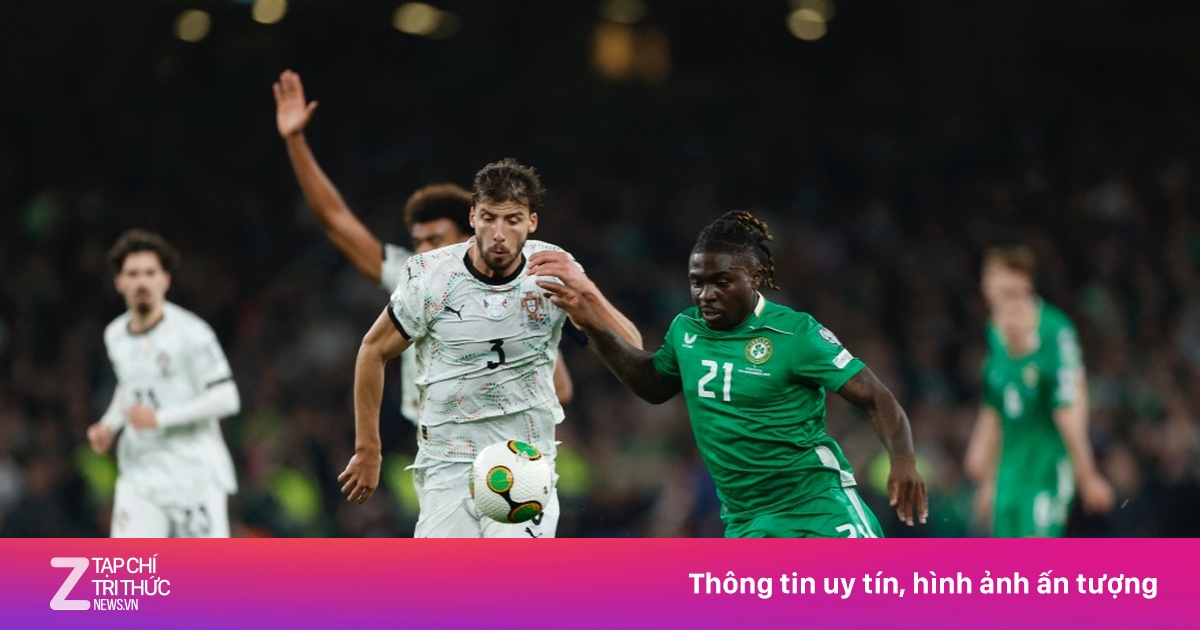 Hai ngôi sao Bồ Đào Nha đối đầu CĐV sau trận thua sốc