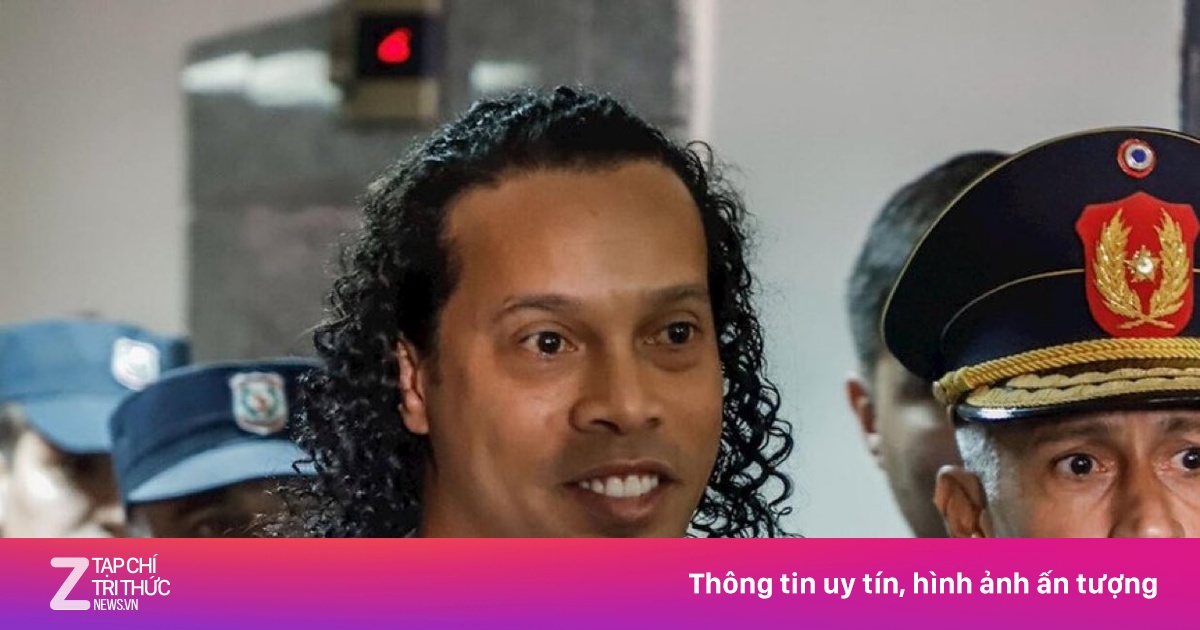 Hé lộ của Ronaldinho về giai đoạn ngồi tù