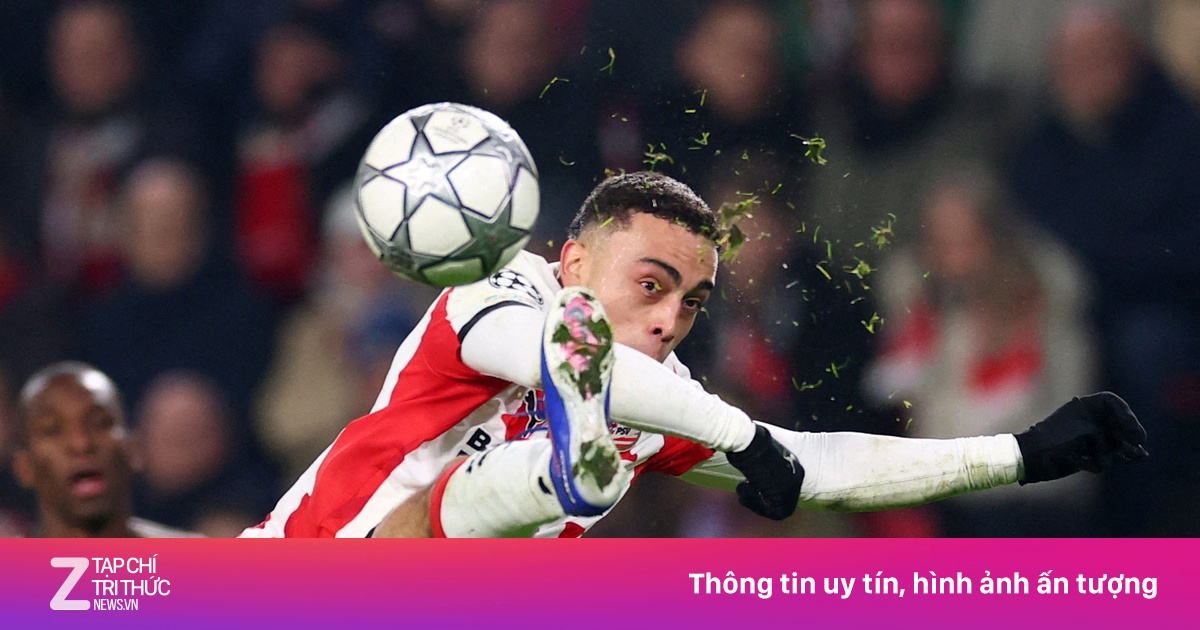 PSV vùi dập Feyenoord, bỏ xa 17 điểm trên đỉnh bảng