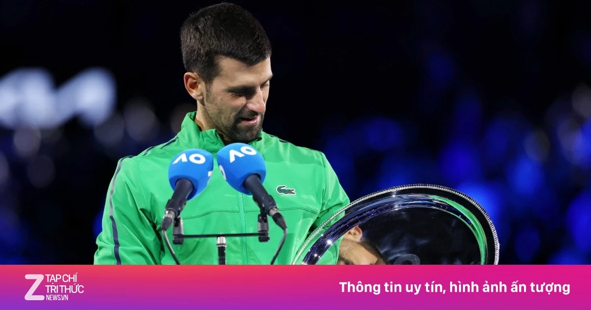 Djokovic gọi Nadal, khán đài Melbourne bùng nổ