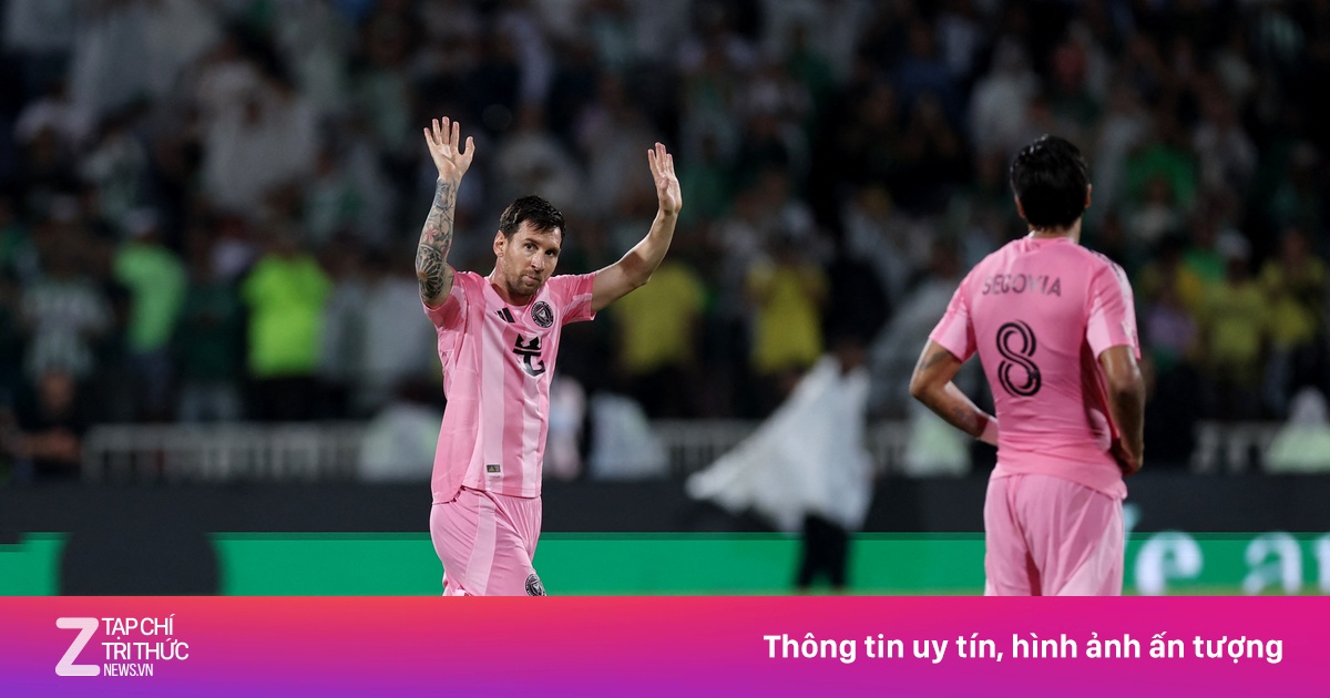 Messi Thể Hiện Pha Lừa Bóng Tinh Tế Giữa Sân Trước Khi Ghi Bàn