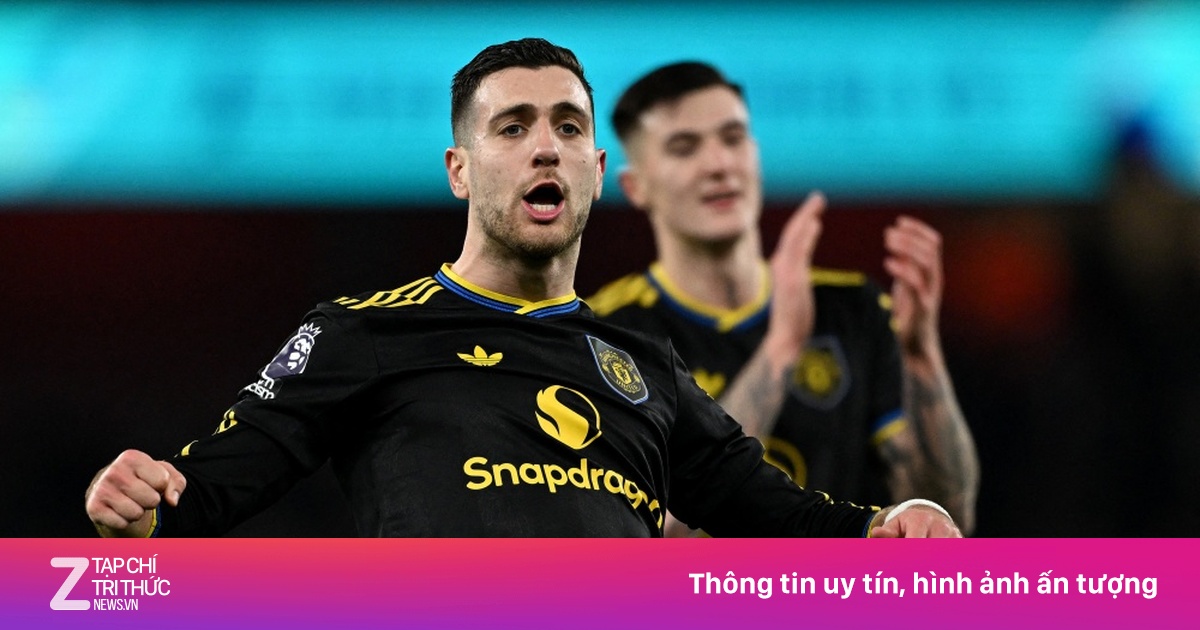 Carrick Khai Phá Tối Đa Tiềm Năng Của Dalot Trong Đội Hình Manchester United