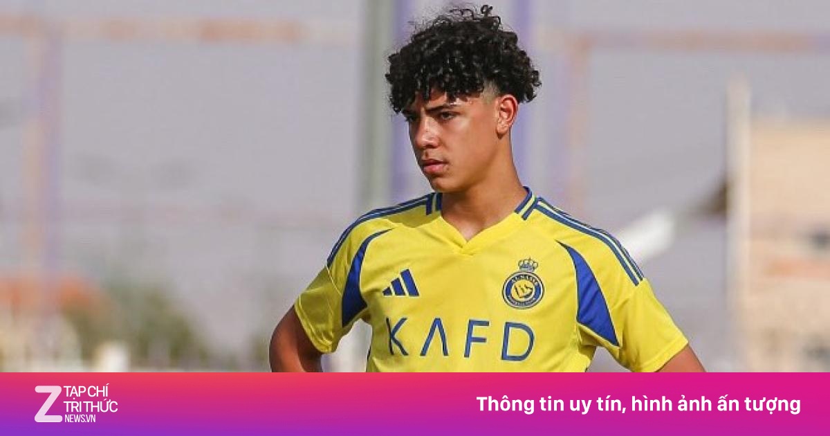 Con trai Ronaldo gây tranh cãi