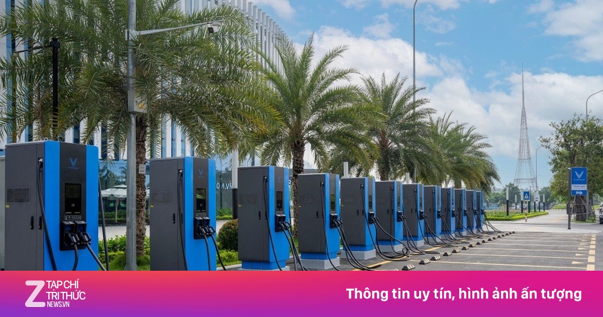Siêu trạm sạc - VinFast và các hãng trên thế giới đang làm gì?