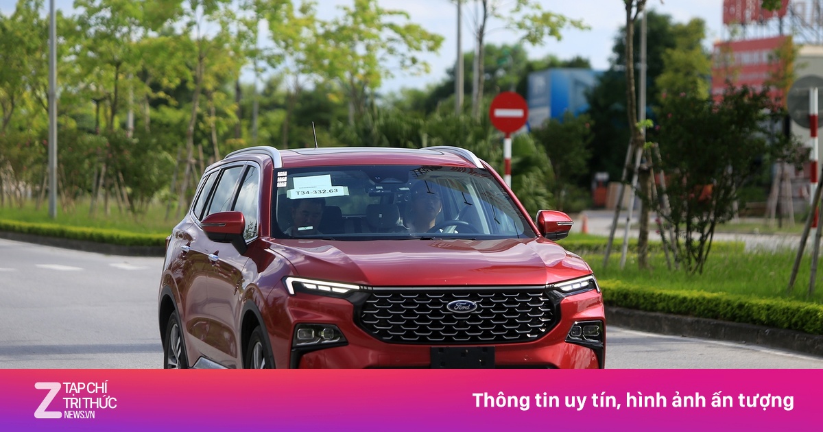 'Xe Mỹ' Ford Territory giảm giá mạnh, có thể bản mới sắp về Việt Nam