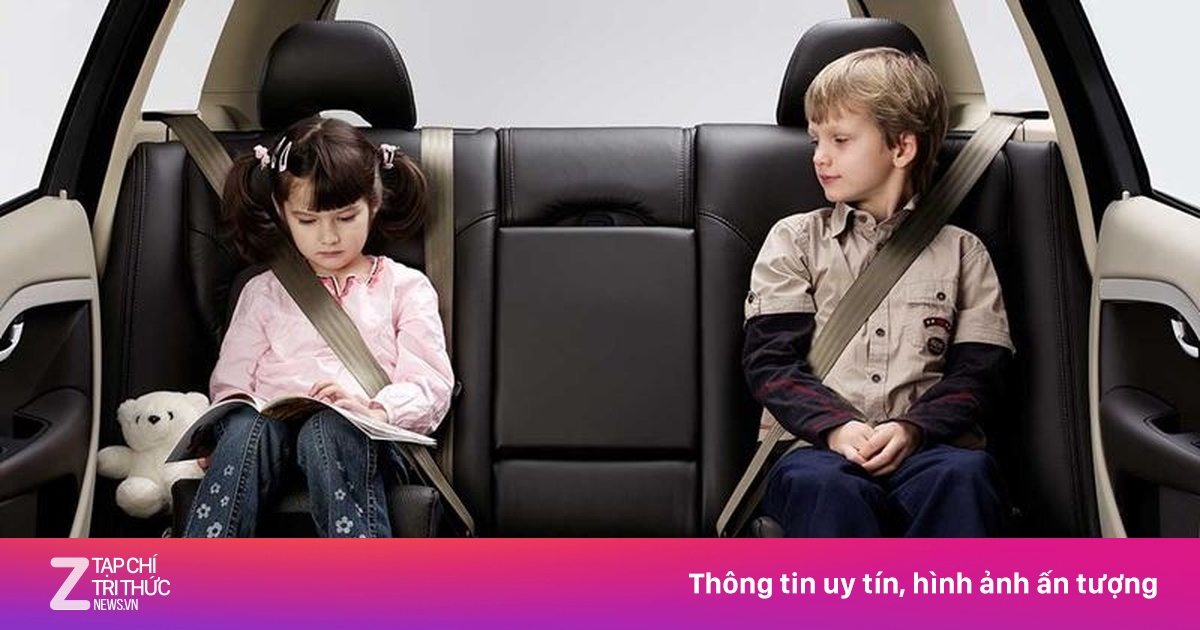 Ôtô nào được trang bị sẵn 'ghế trẻ em'?
