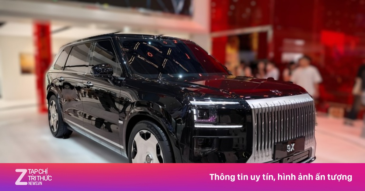 Zeekr 9X 'bia kèm lạc' hơn 10.000 USD tại Trung Quốc