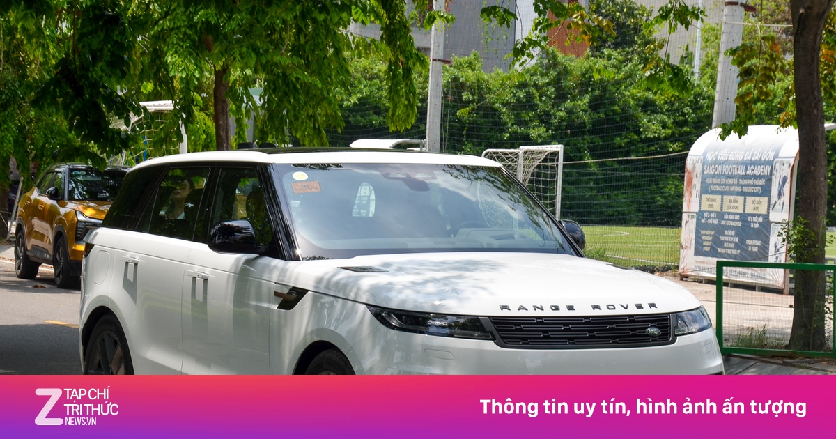 Chiêm ngưỡng Range Rover Sport PHEV - SUV hạng sang giá gần 7 tỷ đồng