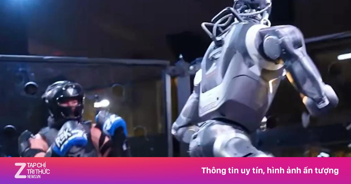 Trận 'so găng' MMA đầu tiên giữa người và robot bị nghi ngờ