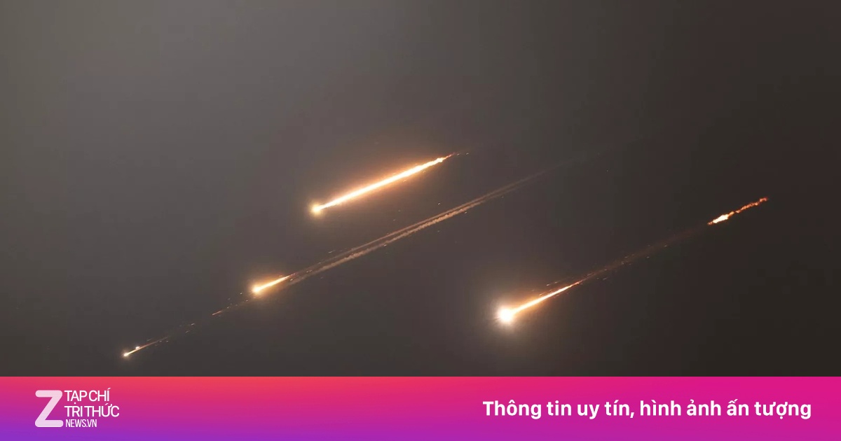 Israel và Iran tiếp tục các cuộc không kích lẫn nhau