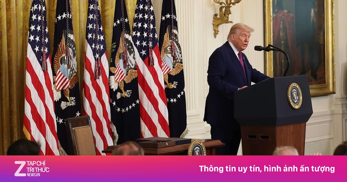 Ông Trump cảnh báo Iran: 'Đàm phán ngay, trước khi quá muộn'