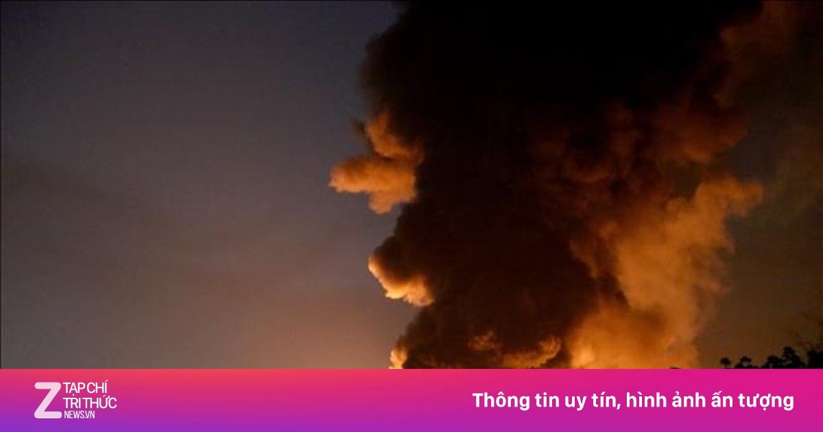 Israel bị tấn công trong đêm, Iran cảnh báo tránh xa khu vực trọng yếu