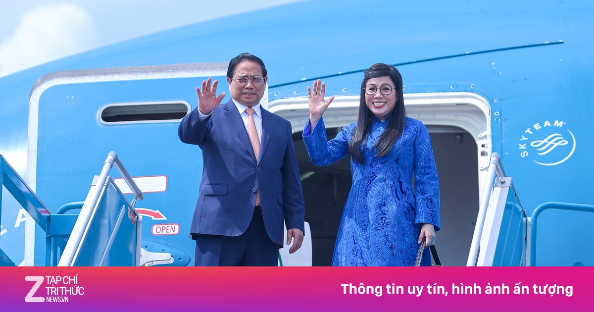 Thủ tướng lên đường dự Hội nghị Thượng đỉnh BRICS mở rộng