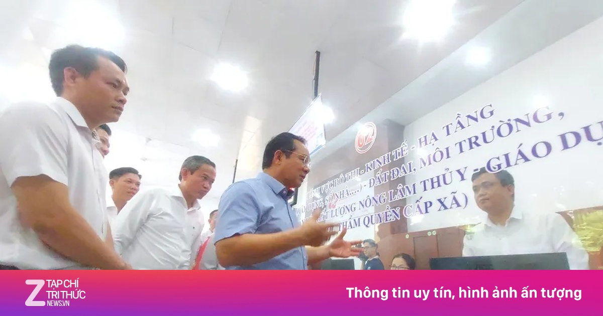 Chủ tịch UBND TP.HCM 'hỏi xoáy' cán bộ phường về chính quyền hai cấp