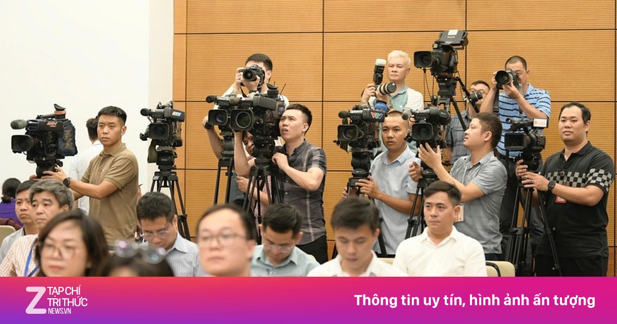 Đề nghị Facebook, TikTok trả phí bản quyền cho báo chí