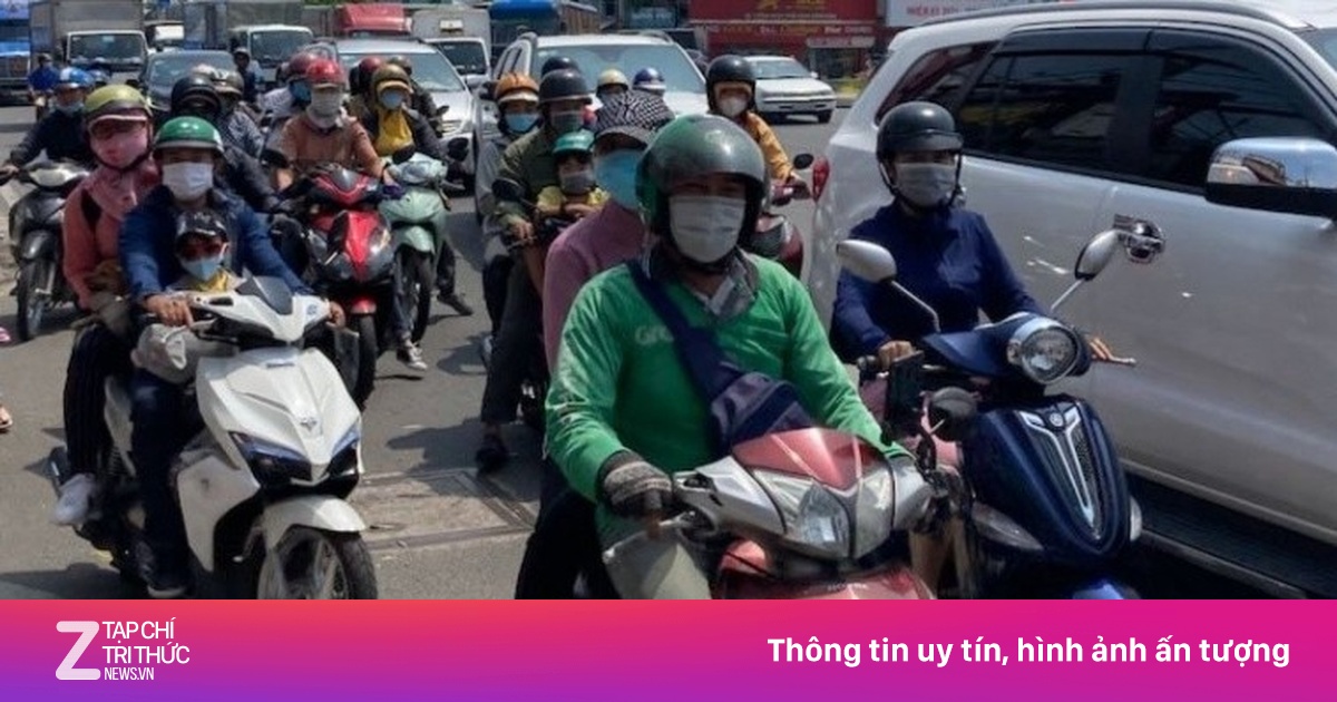 Kẹt xe ngày càng nặng, TP.HCM dùng AI điều tiết đèn xanh giờ cao điểm