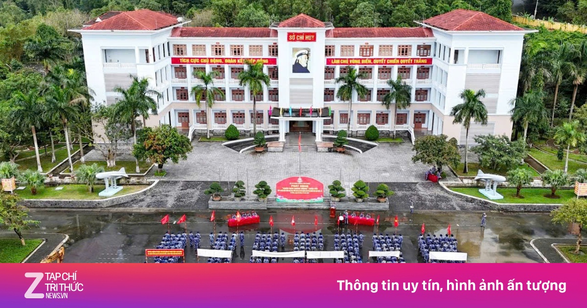 Vùng 3 Hải quân giúp nhân dân Gia Lai xây dựng nhà sau mưa lũ