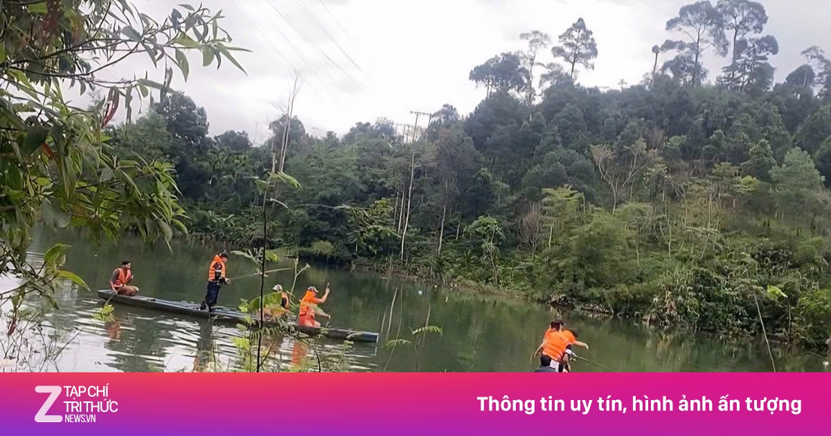 Ghe chở 7 người đi làm rẫy ở Đà Nẵng bị lật, một người tử vong