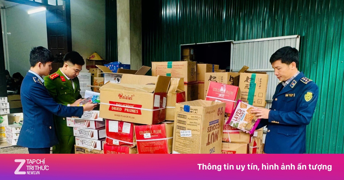 Tạm giữ hơn 1.300 đơn vị thực phẩm không rõ nguồn gốc