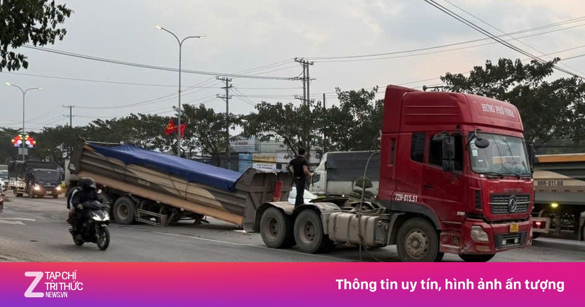 Xe đầu kéo gãy trục, rơi rơ-moóc giữa đường ở TP.HCM