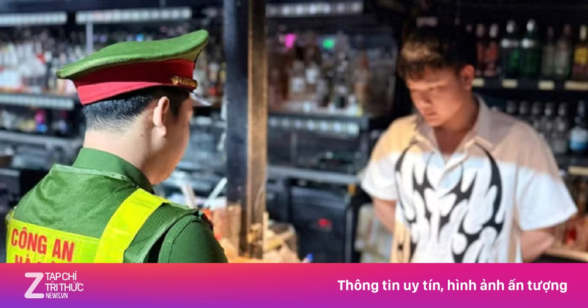 Xuyên đêm kiểm tra quán bar, karaoke, siết chặt an ninh trật tự