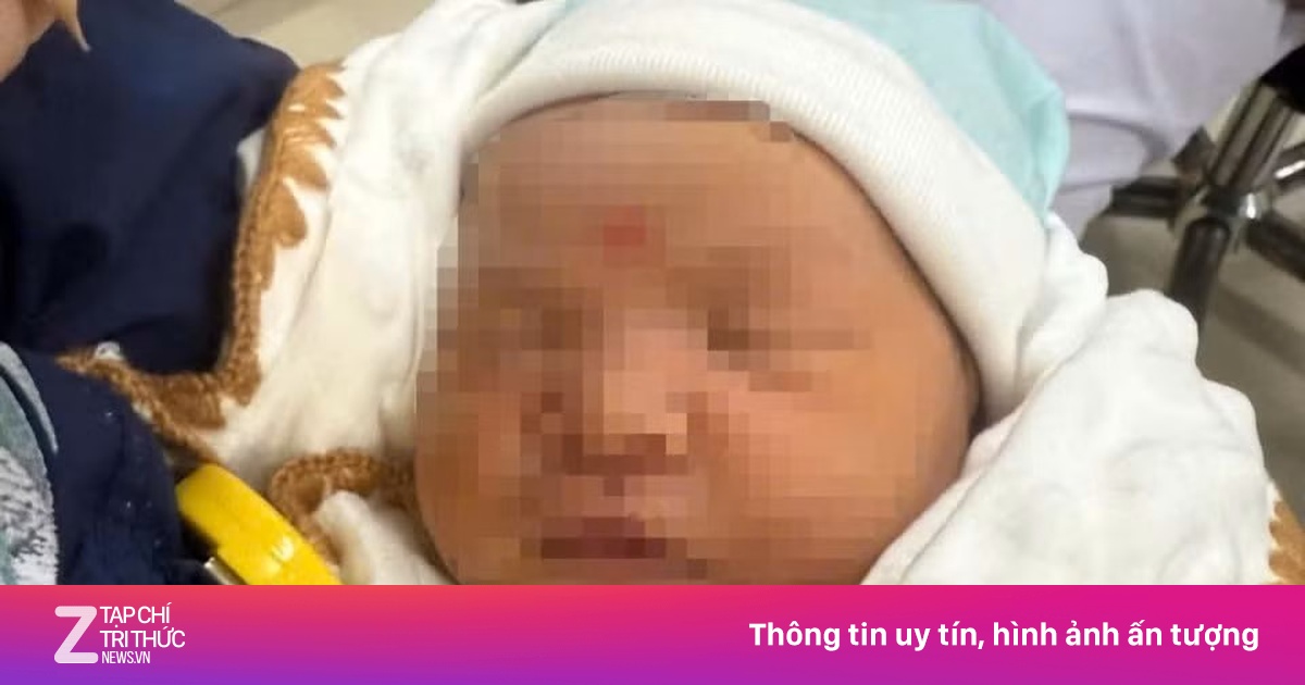 Bé gái 10 ngày tuổi bị bỏ rơi tại Bệnh viện Hữu nghị đa khoa Nghệ An