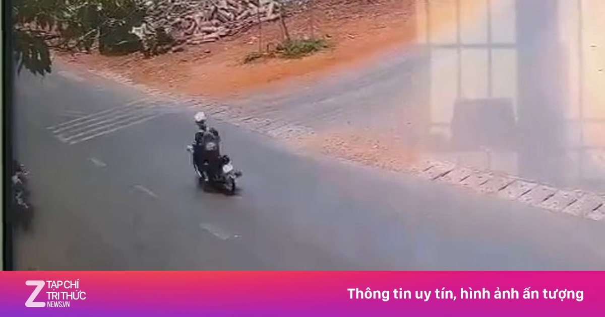 Clip mới vụ nam sinh lao xe xuống mương ở Đắk Lắk