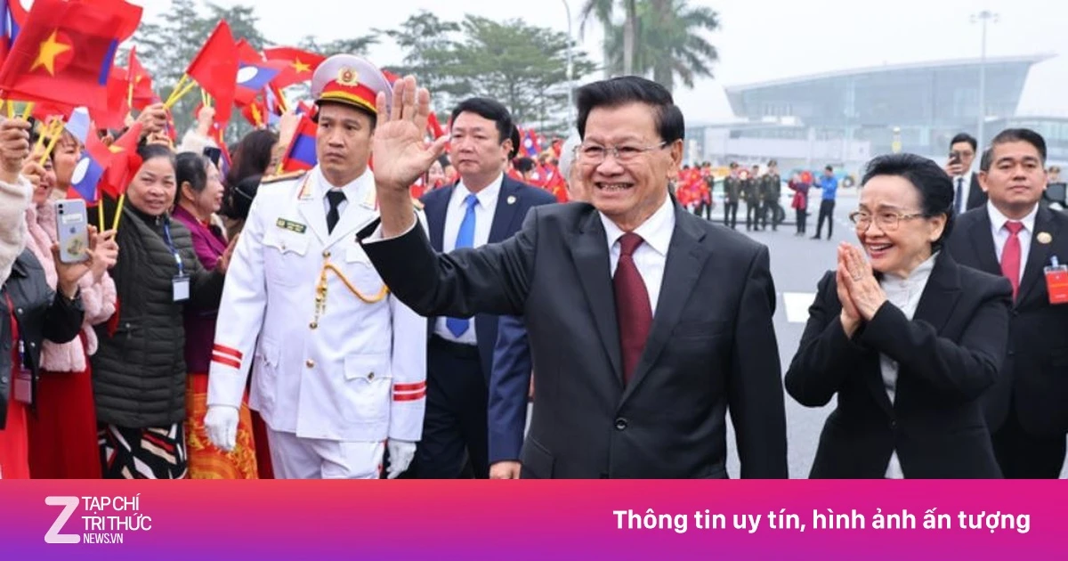 Tổng Bí thư, Chủ tịch nước Lào và Phu nhân đến Hà Nội