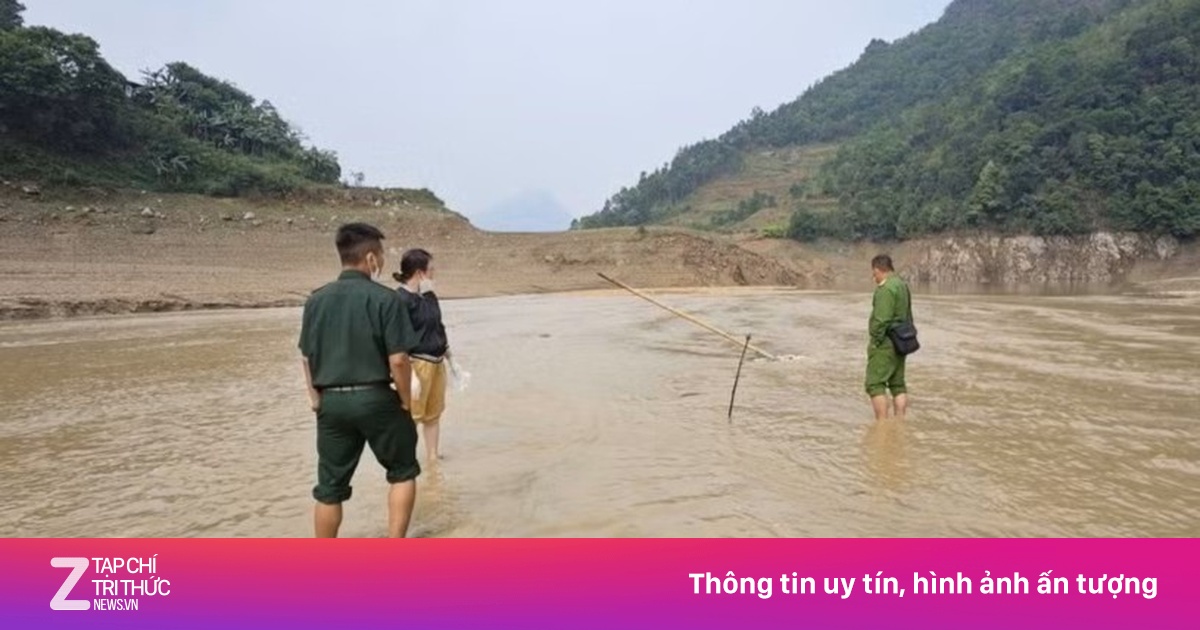 Thủy Điện Xả Nước Làm Lộ Thi Thể Phân Hủy Dưới Lòng Suối Ở Sơn La