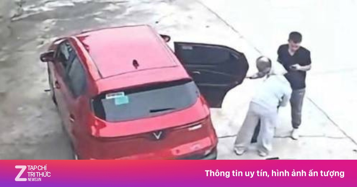 Bất ngờ sau vụ ông lão bị bỏ lại cổng chùa Hải Phòng: Hoàn cảnh éo le