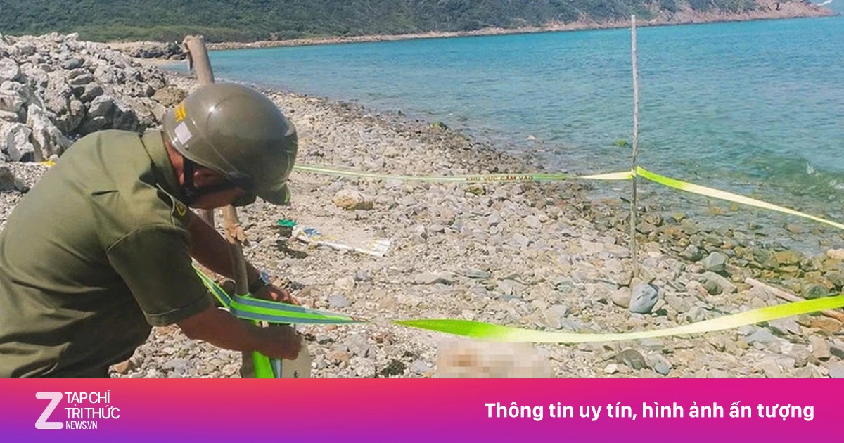Phát hiện đoạn chân người trôi dạt vào bờ biển Khánh Hòa