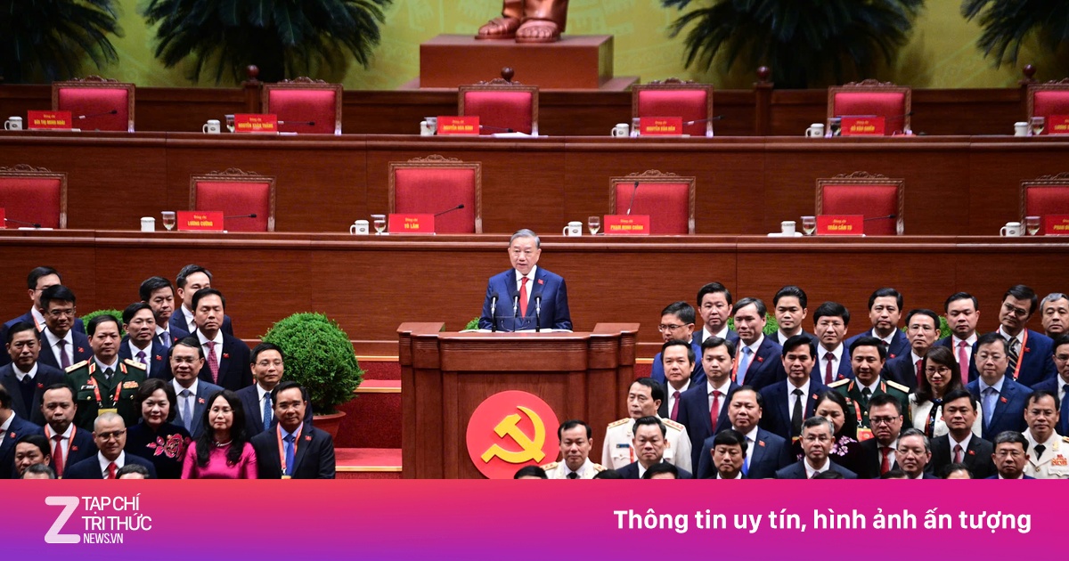 Bế mạc Đại hội XIV, công bố 19 Ủy viên Bộ Chính trị khóa mới