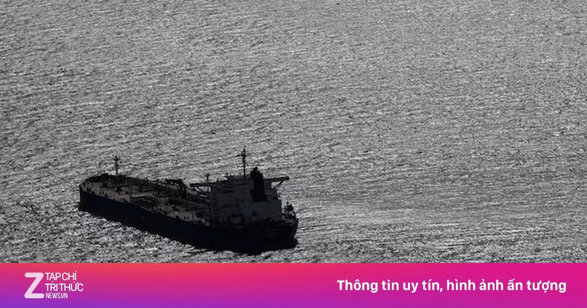 Pháp bắt giữ tàu chở dầu nghi thuộc 'hạm đội bóng tối' của Nga