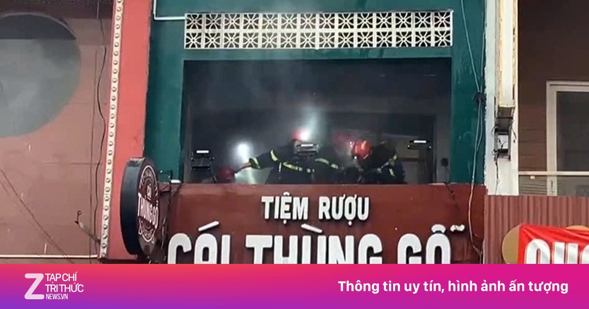 Kịp thời dập tắt đám cháy tại tiệm rượu trên đường Hai Bà Trưng, TPHCM