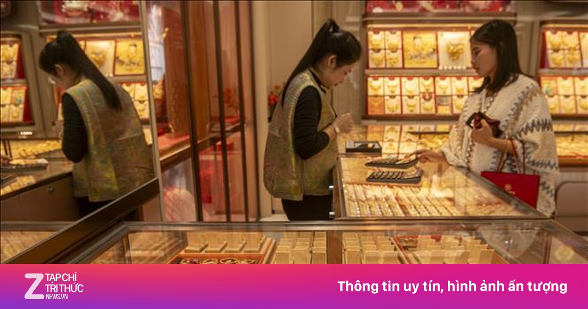 Vàng, bạc thế giới sụp giá sau cơn đầu cơ từ Trung Quốc