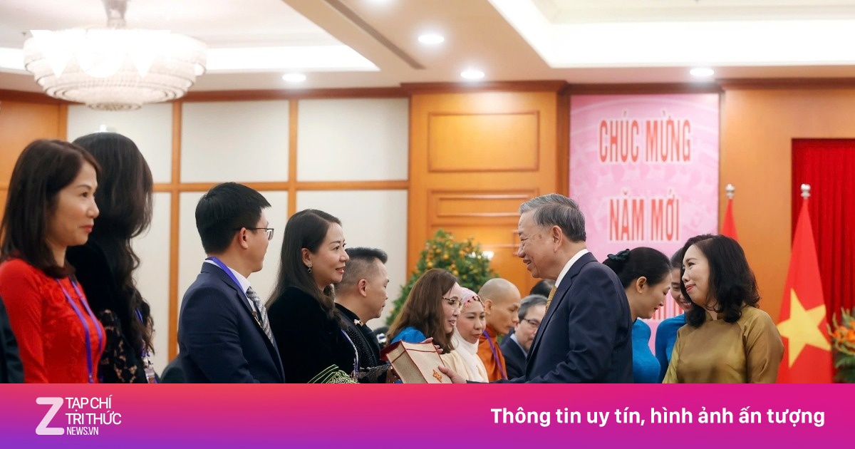 Tổng Bí thư Tô Lâm gặp mặt đoàn kiều bào tiêu biểu tại Xuân Quê hương 2026